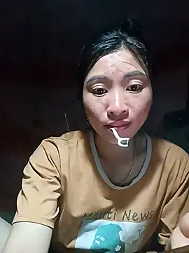 Snapshot of Hiniyk2 chatting on 04-22-26, 01:56 Hiniyk2 online show from 04-22-26, 01:56