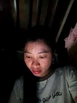 Snapshot of Hiniyk2 chatting on 04-30-26, 12:06 Hiniyk2 online show from 04-30-26, 12:06