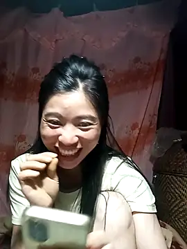 Snapshot of Hiniyk2 chatting on 04-30-26, 01:06 Hiniyk2 online show from 04-30-26, 01:06