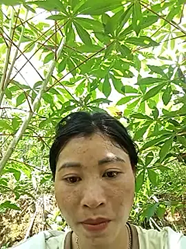 Snapshot of Hiniyk2 chatting on 05-18-26, 06:08 Hiniyk2 online show from 05-18-26, 06:08