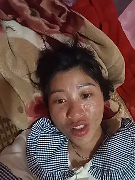 Snapshot of Hiniyk2 chatting on 05-23-26, 01:15 Hiniyk2 online show from 05-23-26, 01:15