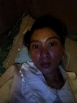 Snapshot of Hiniyk2 chatting on 06-04-26, 03:07 Hiniyk2 online show from 06-04-26, 03:07