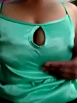 Snapshot of ramya_sri chatting on 03-10-26, 10:20 ramya sri online show from 03-10-26, 10:20