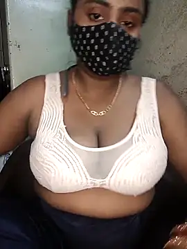 Hotty Nishaa online show from 03-26-26, 09:59