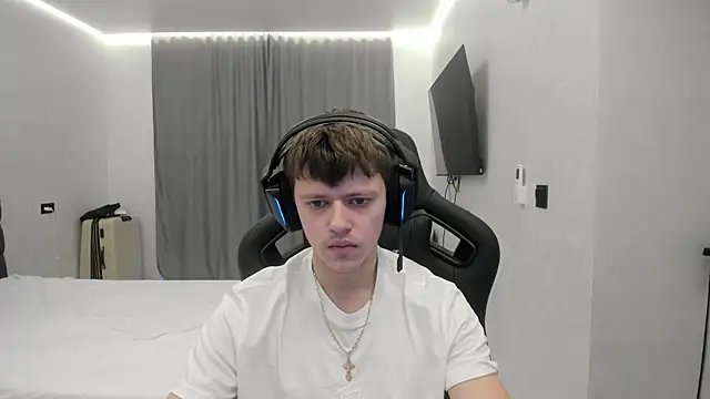 Snapshot of bonekoambalabu chatting on 02-15-26, 05:26 bonekoambalabu online show from 02-15-26, 05:26