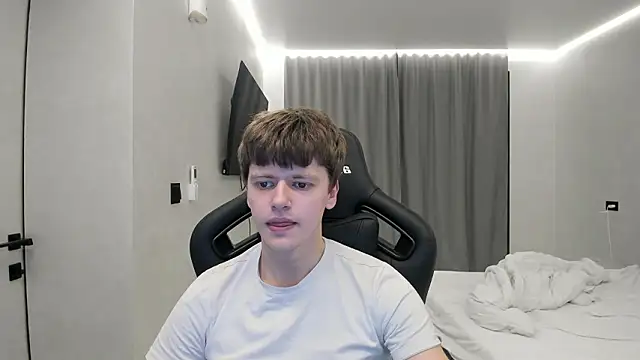 Snapshot of bonekoambalabu chatting on 03-12-26, 10:49 bonekoambalabu online show from 03-12-26, 10:49