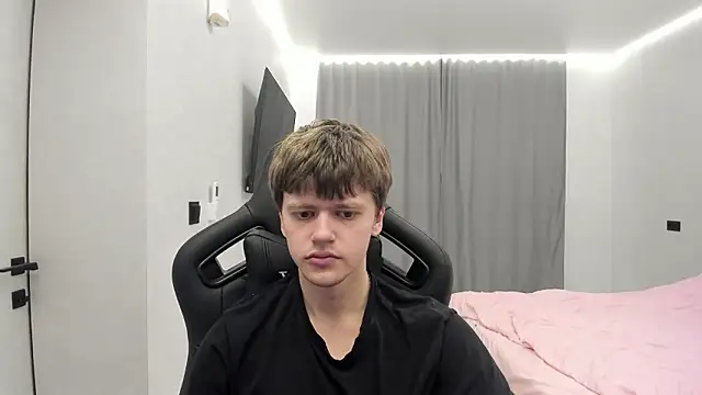 Snapshot of bonekoambalabu chatting on 03-15-26, 11:00 bonekoambalabu online show from 03-15-26, 11:00