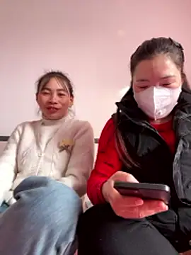 Snapshot of Faded_pink chatting on 01-12-26, 01:22 Faded pink online show from 01-12-26, 01:22