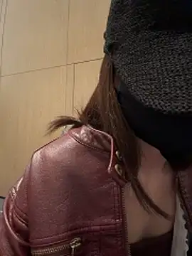 ZJbaby online show from 04-12-26, 01:38