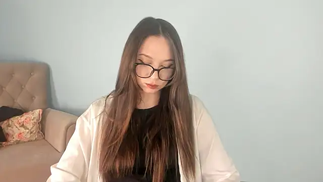 Snapshot of AugustaDakin chatting on 01-11-26, 12:43 AugustaDakin online show from 01-11-26, 12:43