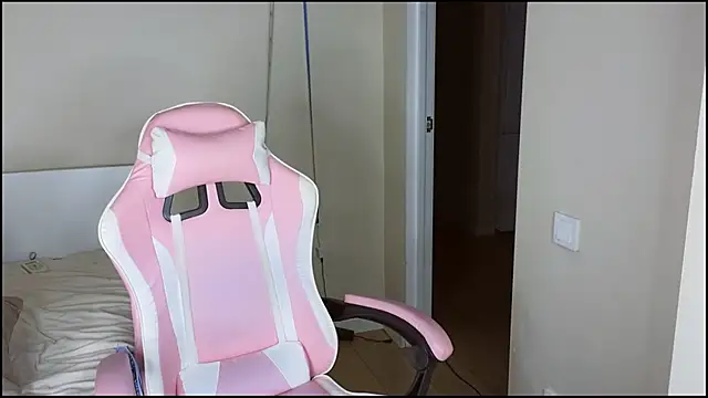 jasmilee online show from 04-03-26, 07:12