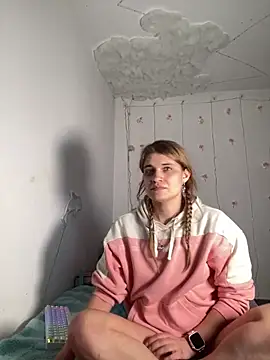 YoungSophie online show from 02-20-26, 12:49