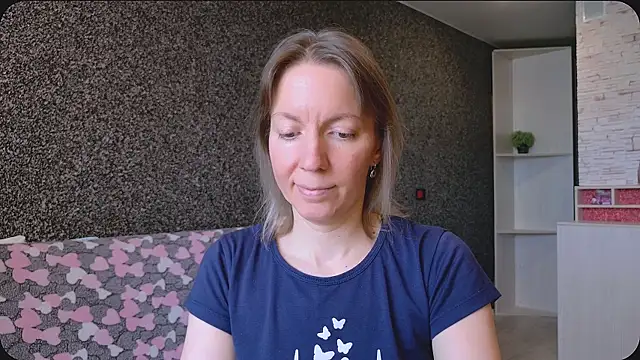 Snapshot of Amanda_Luxe chatting on 07-18-26, 02:38 Amanda Luxe online show from 07-18-26, 02:38