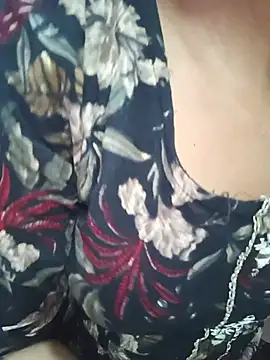 Snapshot of sexy_jasma chatting on 05-16-26, 11:42 sexy jasma online show from 05-16-26, 11:42