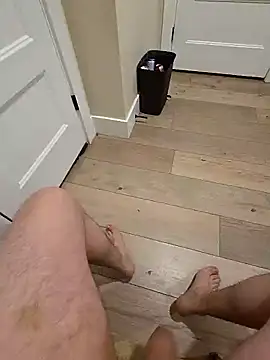 Snapshot of ivan010320 chatting on 01-10-26, 01:51 ivan010320 online show from 01-10-26, 01:51