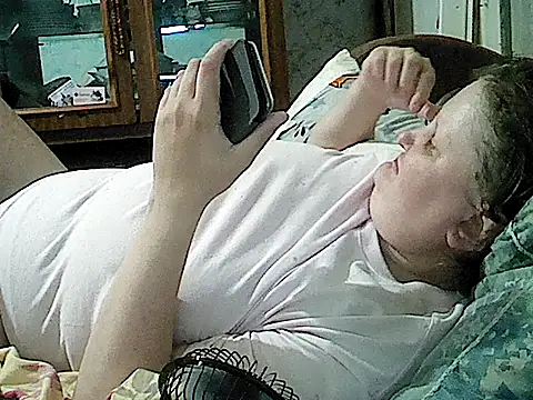 Snapshot of nataly4560 chatting on 06-06-26, 08:35 nataly4560 online show from 06-06-26, 08:35