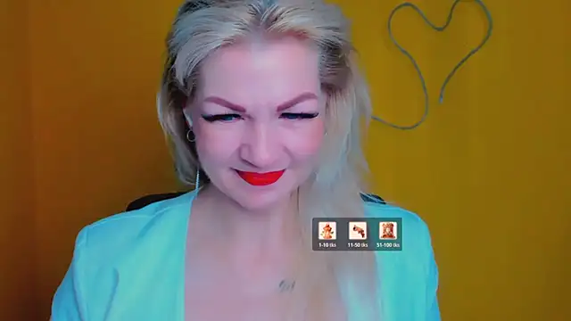 Snapshot of Madonna_Fire chatting on 05-18-26, 05:57 Madonna Fire online show from 05-18-26, 05:57