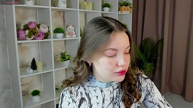 Snapshot of TessaDavidson chatting on 01-19-26, 12:31 TessaDavidson online show from 01-19-26, 12:31