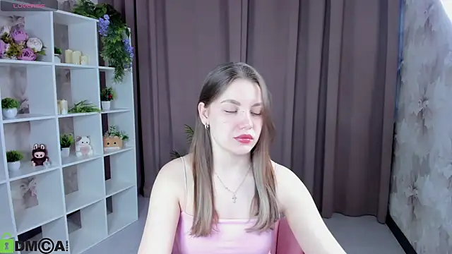 Snapshot of TessaDavidson chatting on 02-23-26, 12:24 TessaDavidson online show from 02-23-26, 12:24