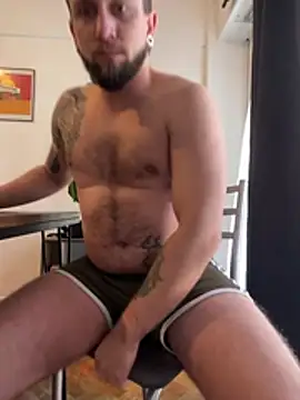 Snapshot of Chubandchaser chatting on 02-20-26, 12:38 Chubandchaser online show from 02-20-26, 12:38