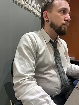 Snapshot of Chubandchaser chatting on 03-16-26, 11:20 Chubandchaser online show from 03-16-26, 11:20