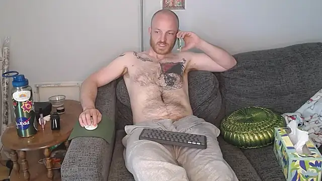 Snapshot of SeanSativa chatting on 06-26-26, 04:55 SeanSativa online show from 06-26-26, 04:55