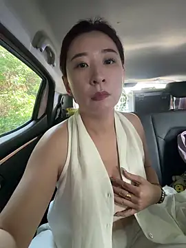Jingjingxiang-520 online show from 06-14-26, 05:09