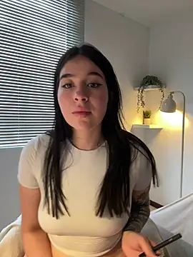 evelynrosess1 online show from 03-13-26, 09:54