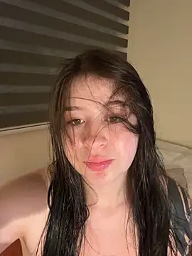 Snapshot of evelynrosess1 chatting on 04-25-26, 12:57 evelynrosess1 online show from 04-25-26, 12:57