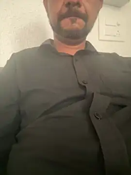 Snapshot of vmmalto chatting on 05-25-26, 07:47 vmmalto online show from 05-25-26, 07:47