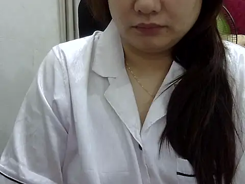Snapshot of Sarah_no_land chatting on 04-11-26, 04:50 Sarah no land online show from 04-11-26, 04:50
