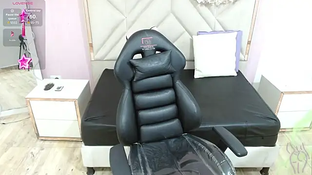 Snapshot of LUAR_TAY chatting on 01-16-26, 07:07 LUAR TAY online show from 01-16-26, 07:07