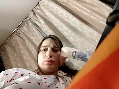 Snapshot of Ammy-Blum chatting on 02-23-26, 03:31 Ammy-Blum online show from 02-23-26, 03:31