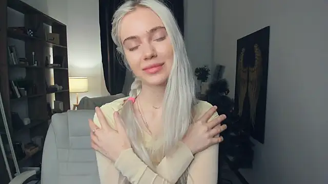 KristalCrowner online show from 01-16-26, 07:29