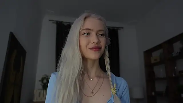 KristalCrowner online show from 04-01-26, 07:22