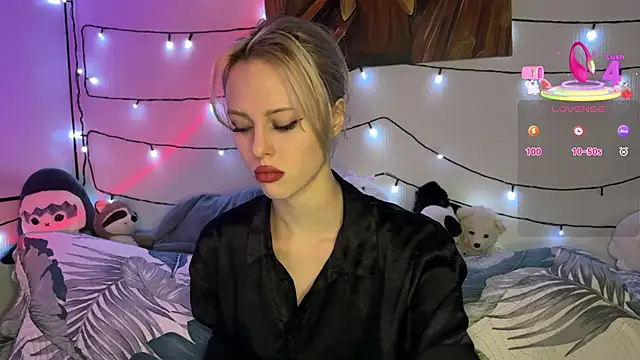 Snapshot of stillsweety chatting on 03-11-26, 04:35 stillsweety online show from 03-11-26, 04:35