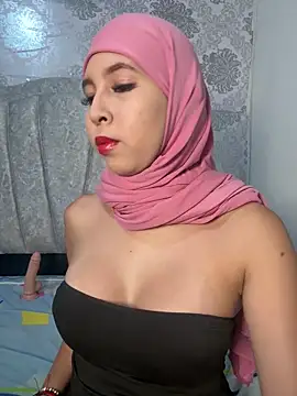 Snapshot of Shann_95 chatting on 04-24-26, 04:31 Shann 95 online show from 04-24-26, 04:31