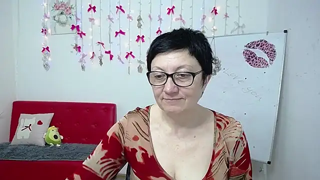 EmilyL0ve online show from 04-15-26, 07:58