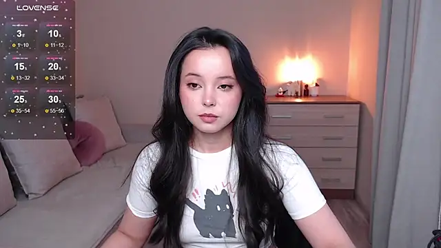 lia hetty online show from 11-14-25, 01:10