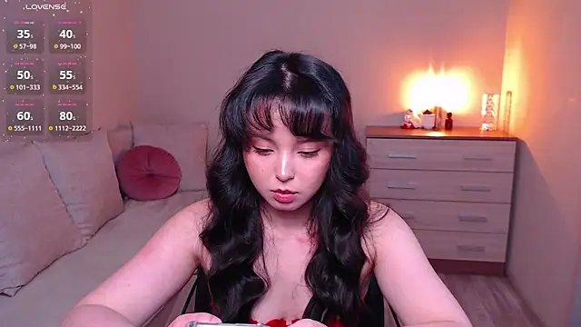 lia hetty online show from 04-12-26, 04:12