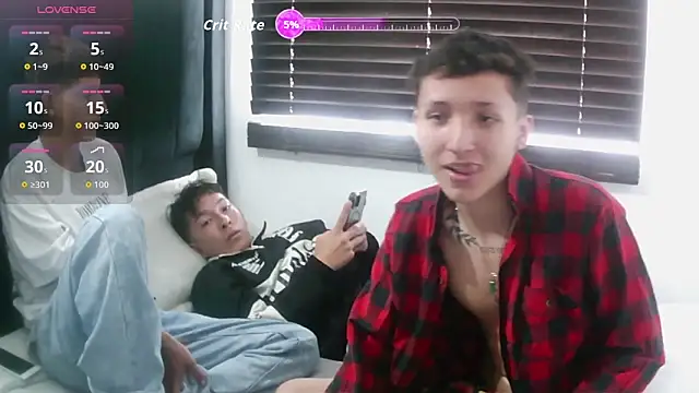 Snapshot of stripboys03 chatting on 01-14-26, 03:06 stripboys03 online show from 01-14-26, 03:06