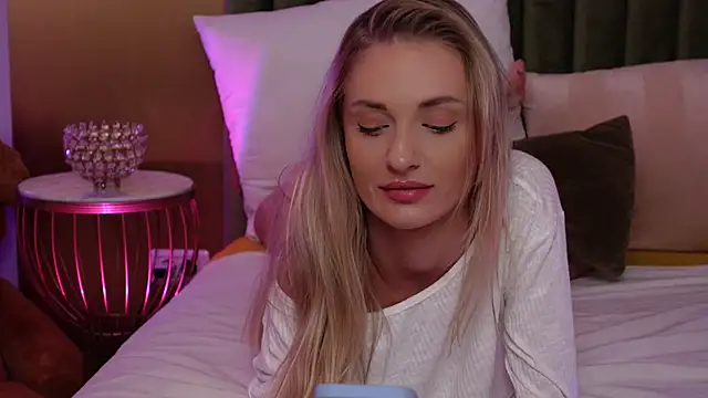 AmeliaAngel online show from 02-21-25, 10:39