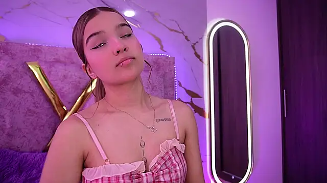 Snapshot of Lia_collinsx chatting on 01-07-26, 08:55 Lia collinsx online show from 01-07-26, 08:55