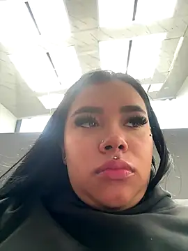 Liaevans   online show from 01-06-26, 06:55