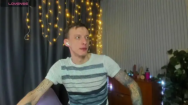 Snapshot of Jamie_Inked chatting on 02-02-26, 07:56 Jamie Inked online show from 02-02-26, 07:56