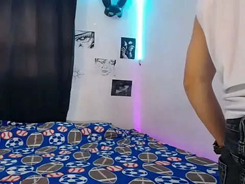 Snapshot of YourSecretCraving chatting on 01-10-26, 02:13 YourSecretCraving online show from 01-10-26, 02:13