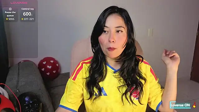 LolaOpalX online show from 06-18-26, 12:00