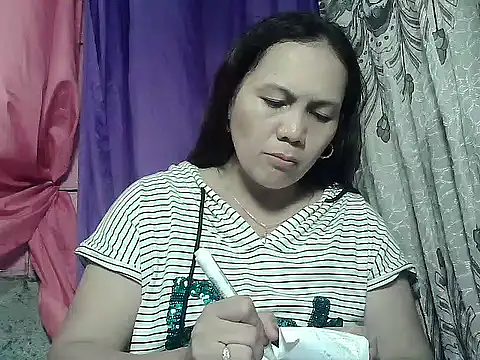 prettymomma24xx online show from 05-09-26, 09:58