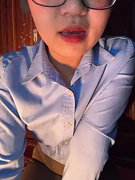 Bong lovelyy online show from 01-09-26, 05:10