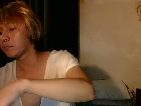 Snapshot of sweetinnocent69xxx chatting on 06-18-26, 04:55 sweetinnocent69xxx online show from 06-18-26, 04:55